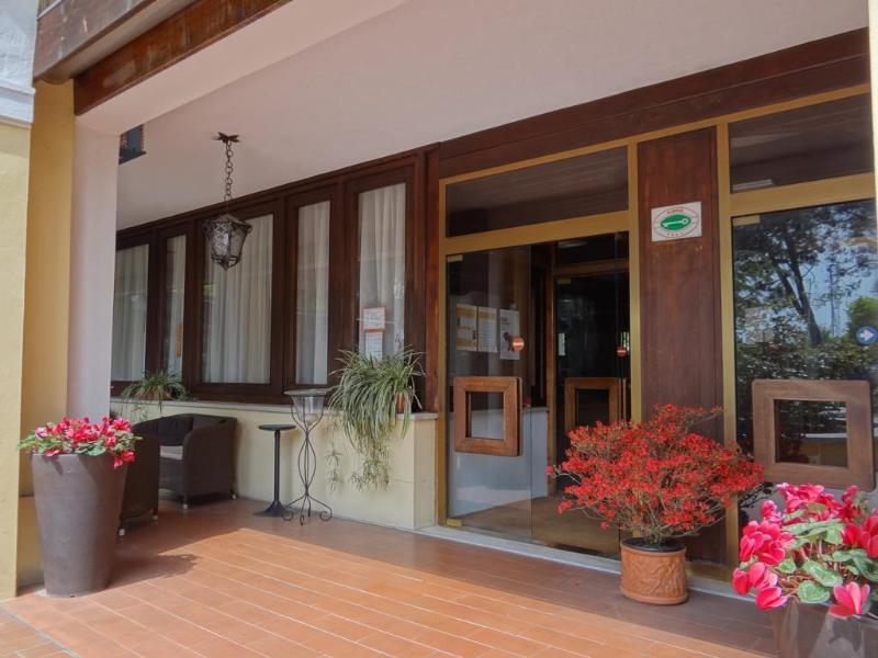 El Rustego Hotel Rubano Exterior photo